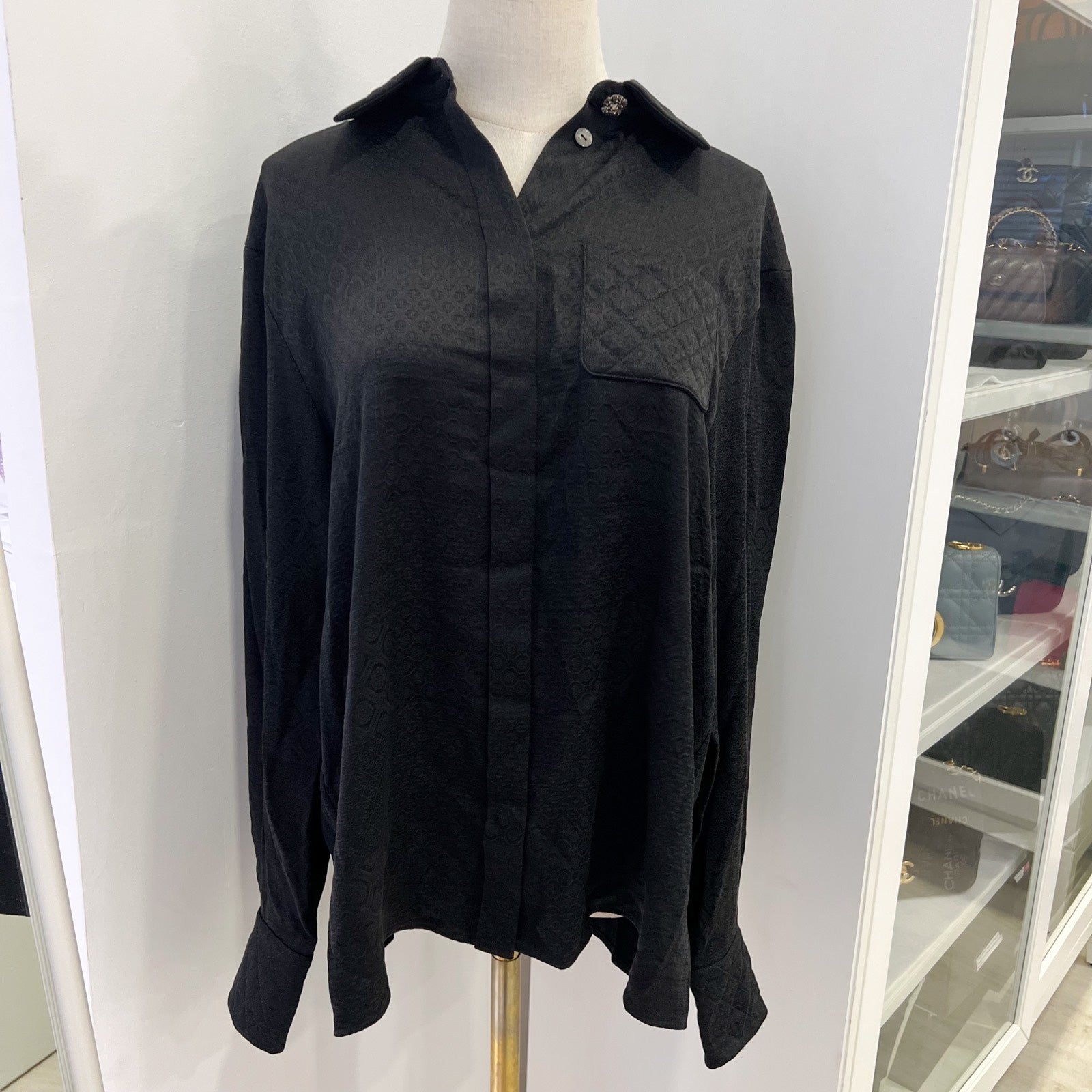 Chanel 25A Shirt in Black 100% Silk Sz 38 (Model: P79880) – Brands