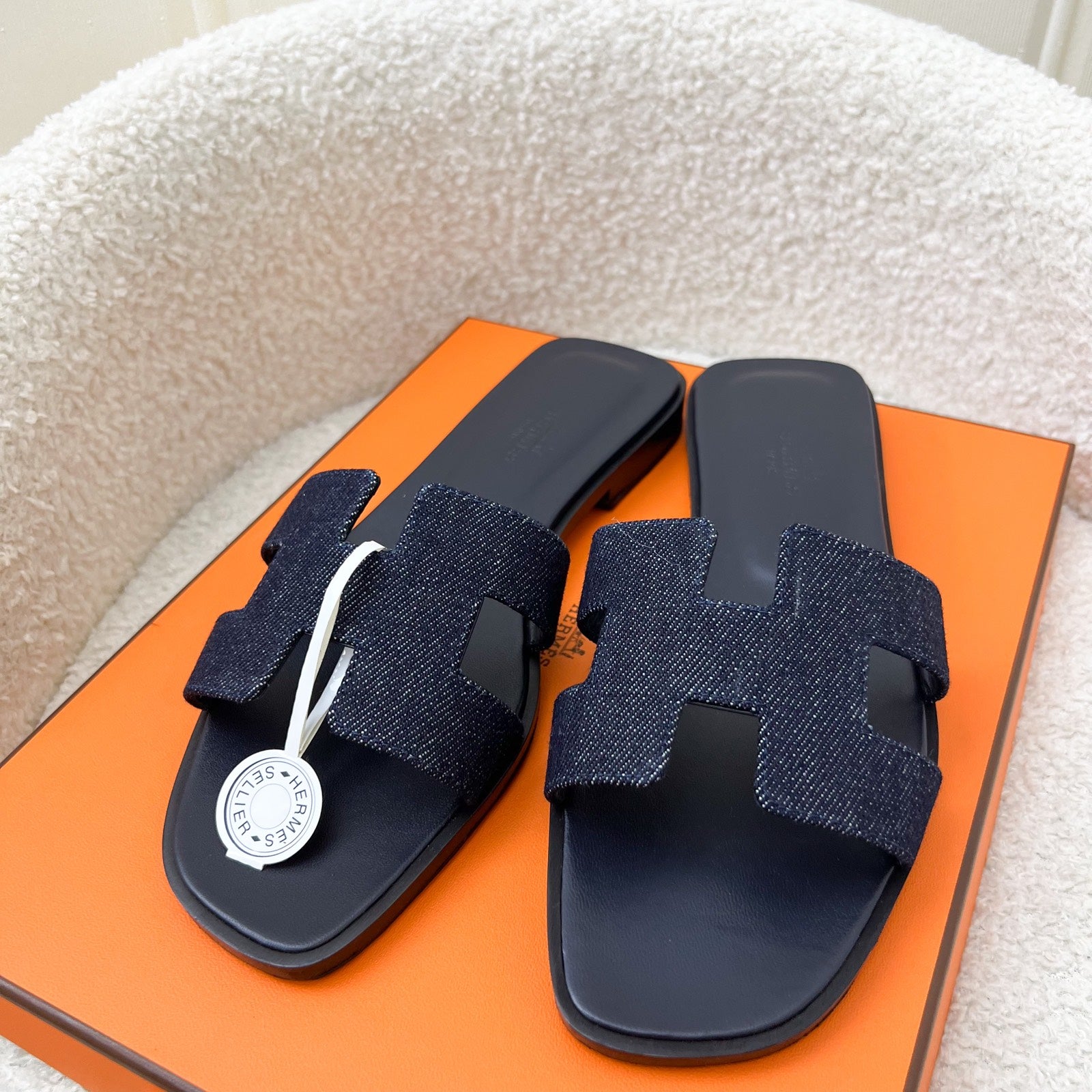 Denim Oran Hermes Slippers HERMES Denim Oran Fringe Sandals Bleu