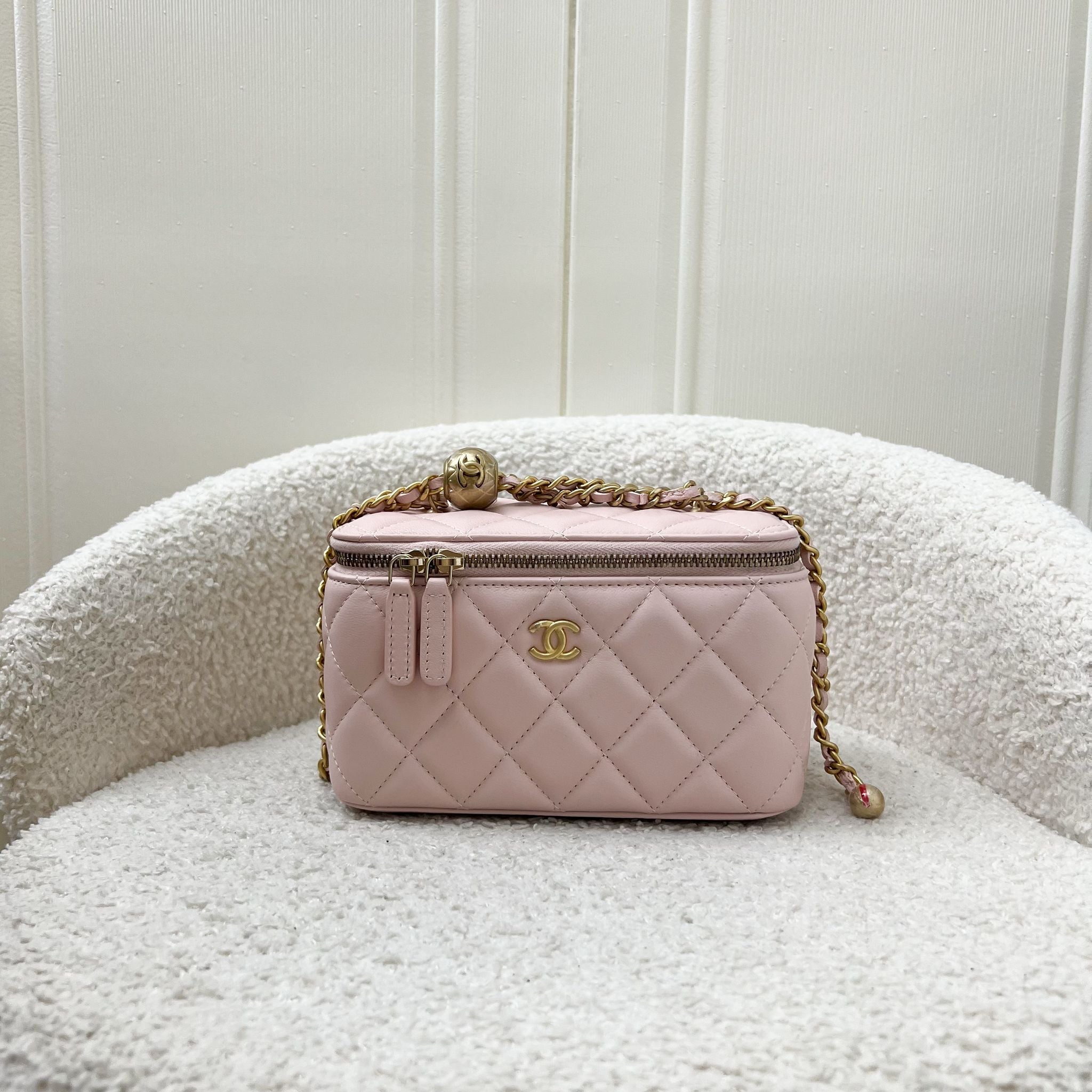 Chanel Pearl Crush Adjustable Chain Vanity in 23B Pink Lambskin  
