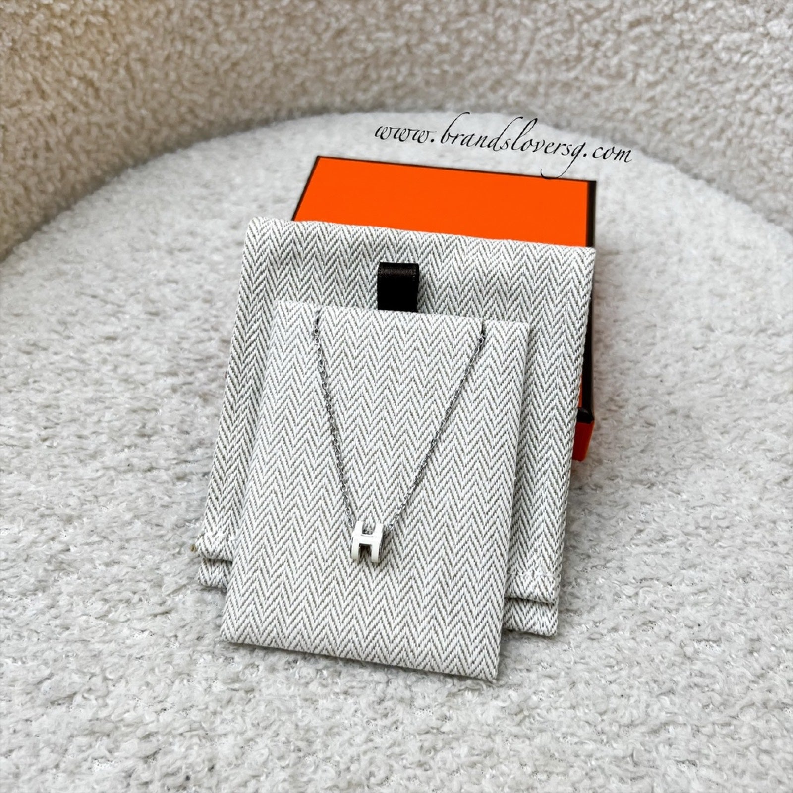 Hermes Mini Pop H Pendant in Blanc (White) Enamel and PHW – Brands