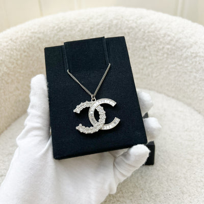 Chanel 18P Large CC Crystal Logo Necklace in SHW