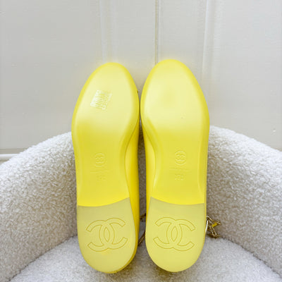 Chanel Ballerina Pumps in Yellow Lambskin and Patent Leather with Camilia Dangling Charm Sz37