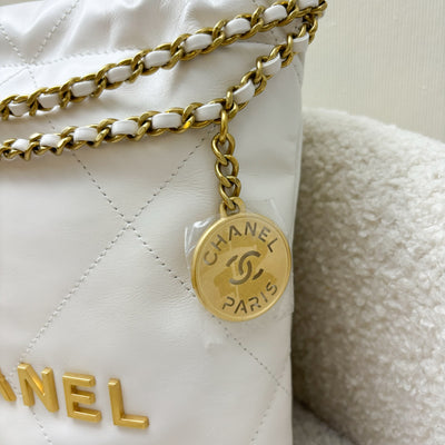 Chanel 22 Mini Hobo Bag in White Shiny Calfskin and GHW