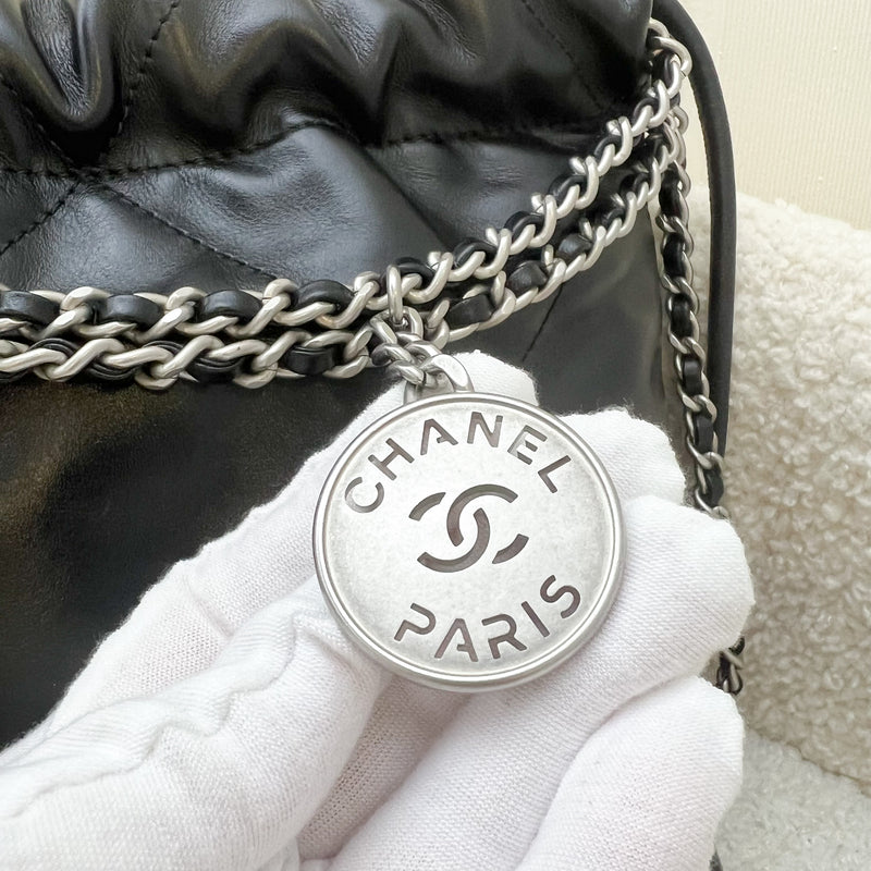 Chanel 22 Mini Hobo Handbag in Black Shiny Calfskin and SHW