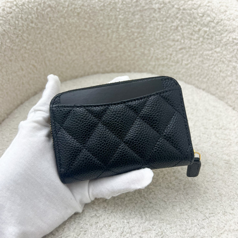 Chanel Classic Zippy Card Holder / Coin Purse in Black Caviar and GHW