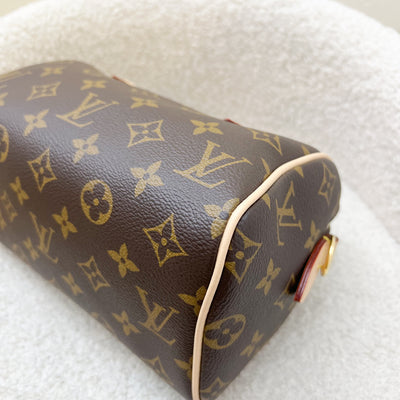 LV Speedy Bandouliere 20 in Monogram Canvas and Beige Patterned Strap