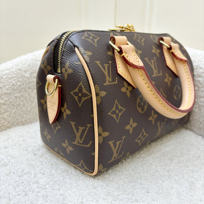 LV Speedy Bandouliere 20 in Monogram Canvas and Adjustable Beige Patterned Strap