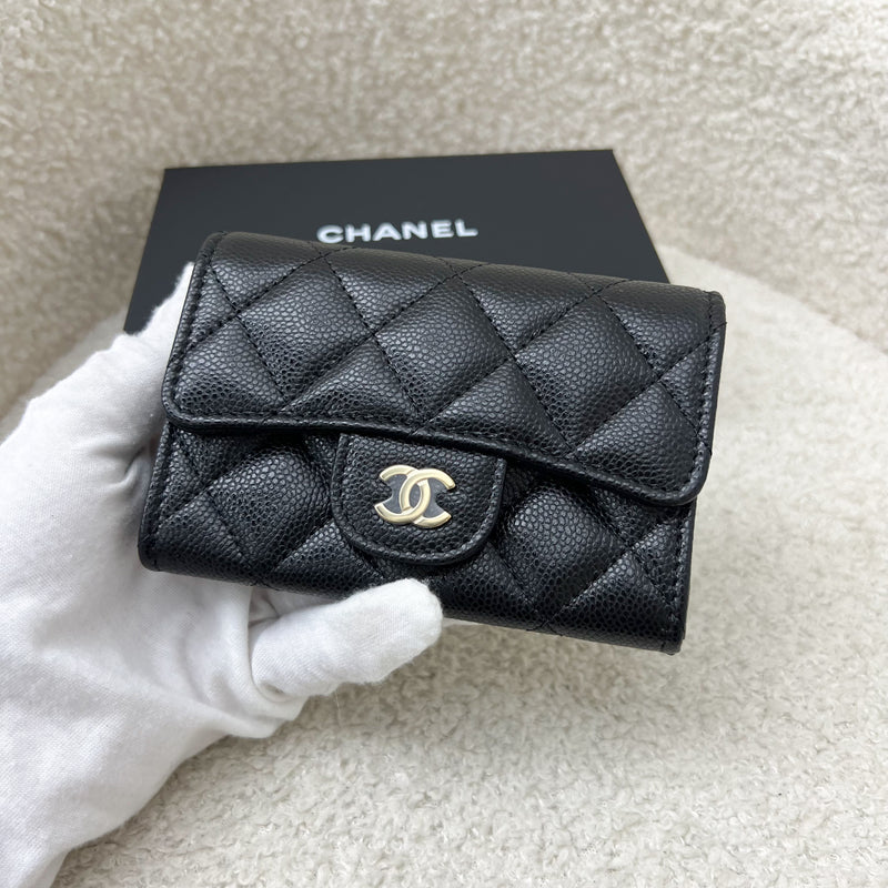 Chanel Classic Snap Card Holder with Coin Compartment in Black Caviar and LGHW