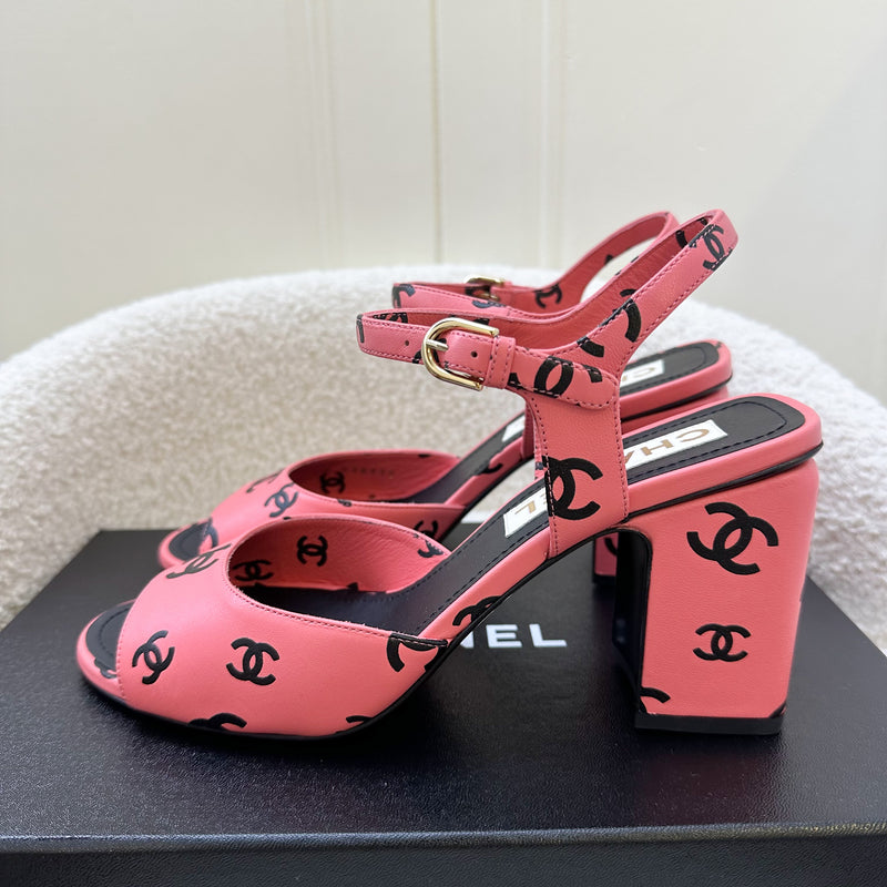 Chanel 22S Runway Sandal Heels in Pink Lambskin with CC Logos Sz 38.5 cm