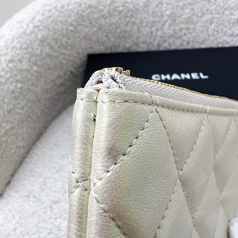 Chanel Mini O-Case in Iridescent White Lambskin LGHW