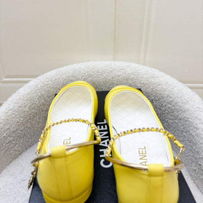 Chanel Ballerina Pumps in Yellow Lambskin and Patent Leather with Camilia Dangling Charm Sz37