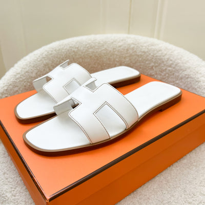 Hermes Oran Sandals in White Calfskin Sz 37.5