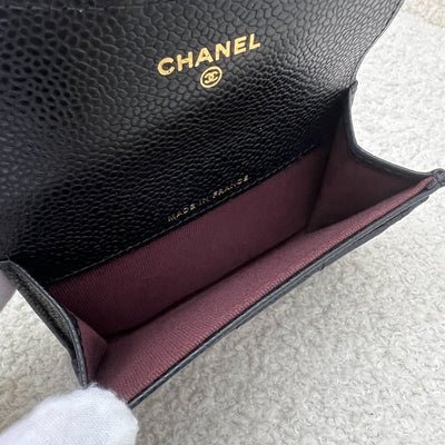 Chanel Classic Snap Card Holder in Black Caviar GHW