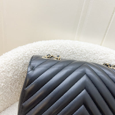 Chanel Small Statement Chevron Flap Bag in Black Lambskin LGHW