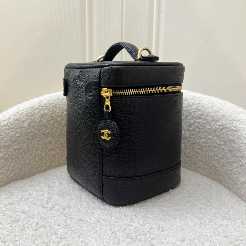 Chanel Vintage Vertical Vanity in Black Caviar and GHW