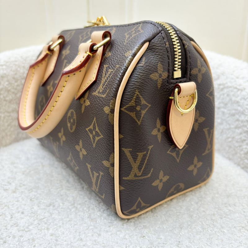 LV Speedy Bandouliere 20 in Monogram Canvas and Adjustable Beige Patterned Strap