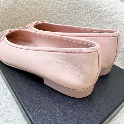 Chanel 23K Ballerina Flats in Pink Lambskin Size 37