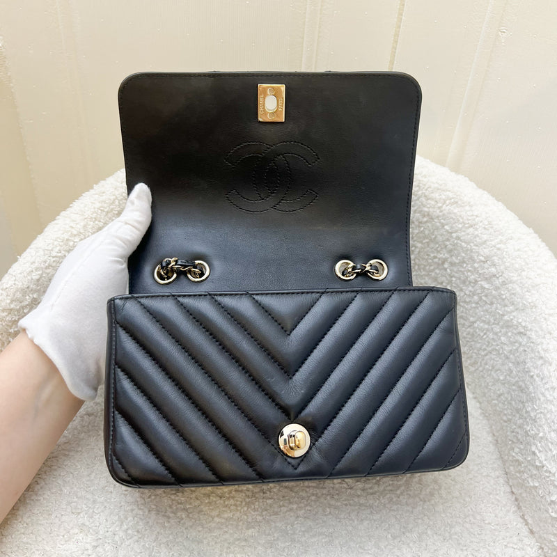 Chanel Small Statement Chevron Flap Bag in Black Lambskin LGHW