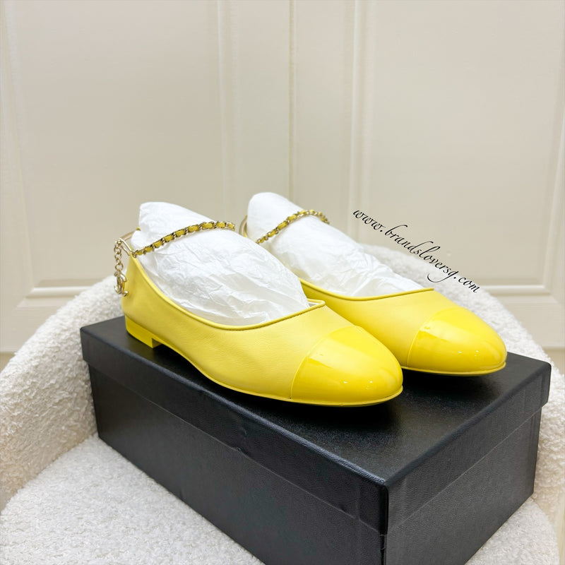 Chanel Ballerina Pumps in Yellow Lambskin and Patent Leather with Camilia Dangling Charm Sz37