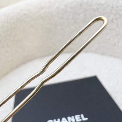 Chanel CC Logo Hair Clip with Crystals in GHW