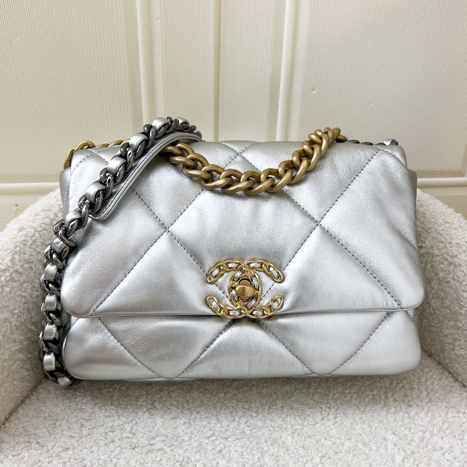 Chanel 19 Small Flap in 22C Silver Lambskin and 3-tone HW