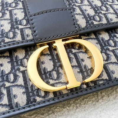 Dior 30 Montaigne Chain Flap Bag in Navy Oblique Canvas GHW