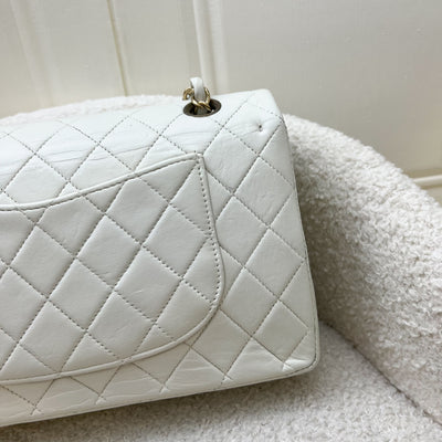 Chanel Vintage Medium Classic Flap CF in White Lambskin and 24K Plated GHW