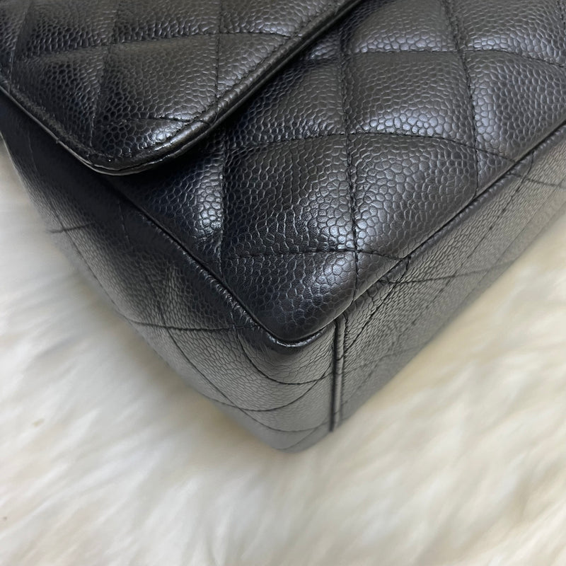 Chanel Maxi Classic Single Flap Bag in Black Caviar and GHW