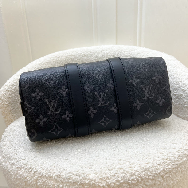 LV Keepall Bandoulière 25 in Monogram Eclipse Reverse Canvas SHW – Brands  Lover