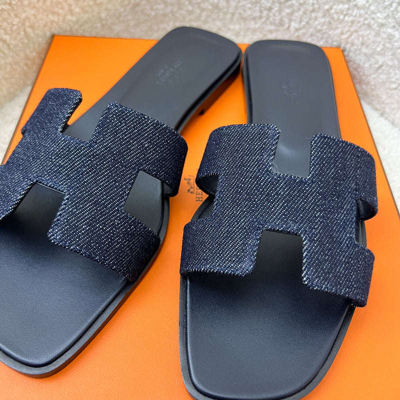 Hermes Oran Sandals in Dark Blue Denim Sz 38.5