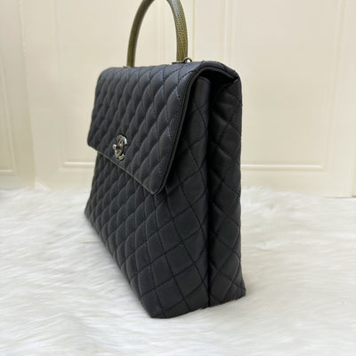 Chanel Large 32cm Coco Handle Flap with Green Lizard-Embossed Calfskin Handle in Black Caviar and RHW