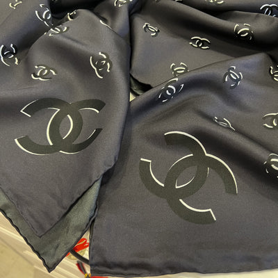 Chanel CC Logos Scarf in Black and White Silk