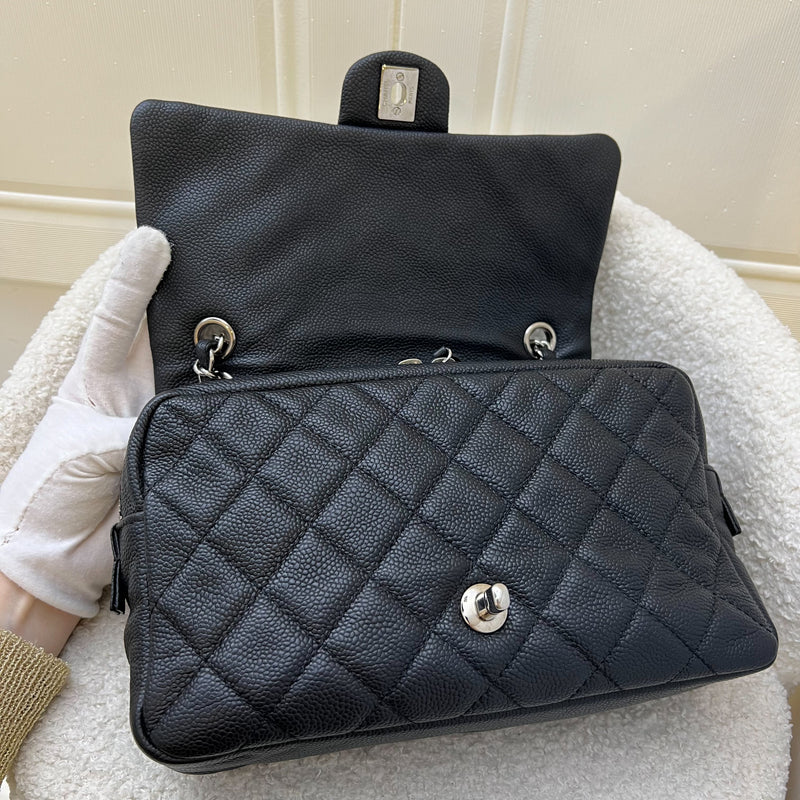 Chanel Easy Caviar Medium Flap Bag in Black Caviar and SHW