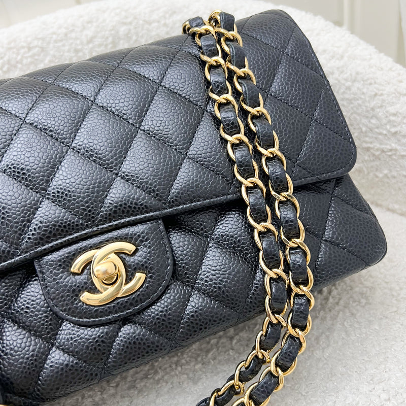 Chanel Medium Classic Flap CF in Black Caviar and GHW