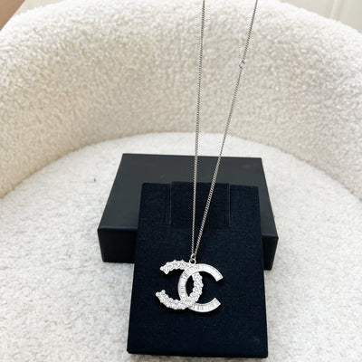 Chanel 18P Large CC Crystal Logo Necklace in SHW