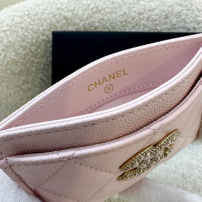 Chanel Classic Flat Card Holder in 22S Pink Caviar LGHW