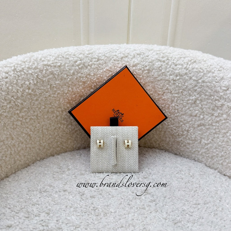 Hermes Mini Pop H Earrings in White Blanc Enamel GHW