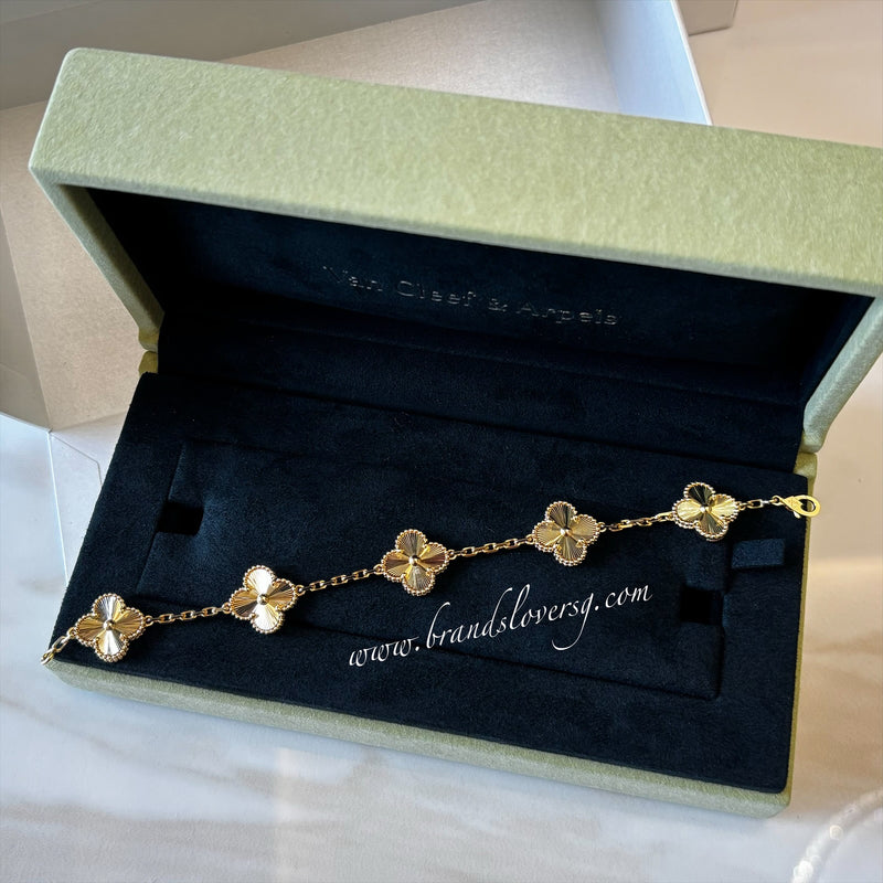 Van Cleef & Arpels VCA Vintage Alhambra 5 Motifs Guilloché Bracelet in 18K Yellow Gold