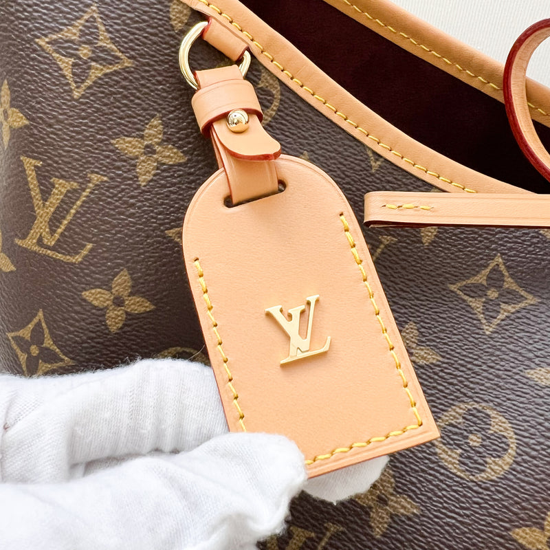 LV Carryall MM Hobo Bag in Monogram Canvas and GHW