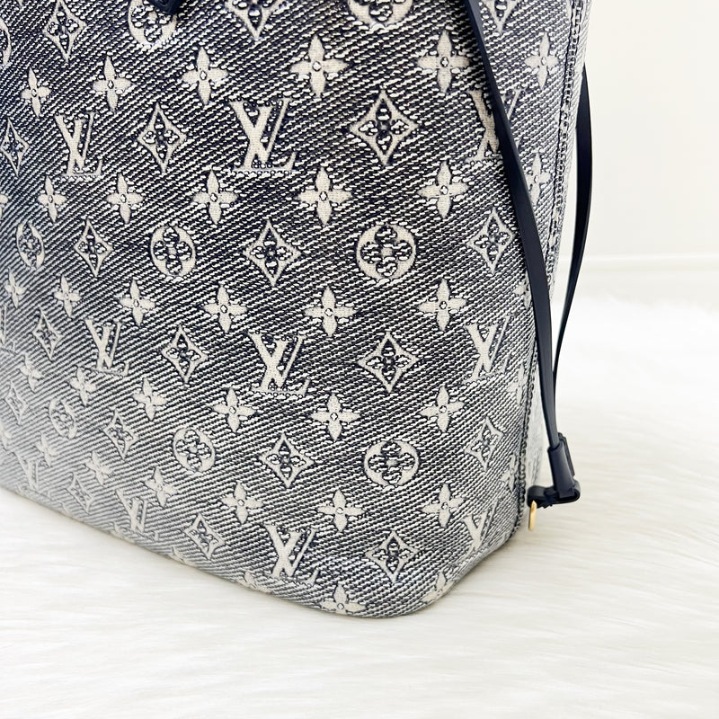 LV Neverfull MM in Monoglam Blue Canvas and GHW