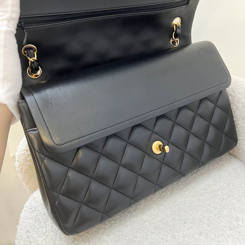 Chanel Jumbo Classic Double Flap DF in Black Lambskin and GHW