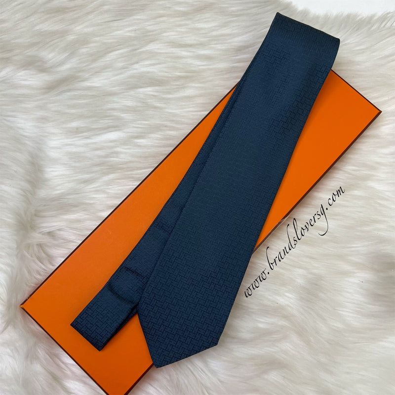 Hermes Faconnee H Thalassa Tie in 100% Silk