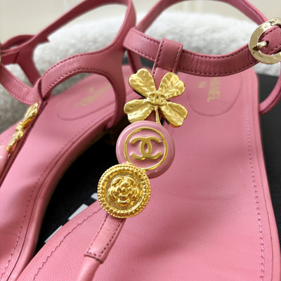 Chanel Pink Sandels in Size 37