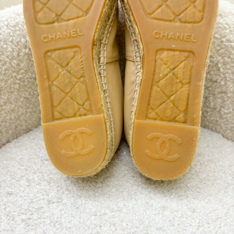 Chanel Espadrilles in Beige and Black Leather Sz 35