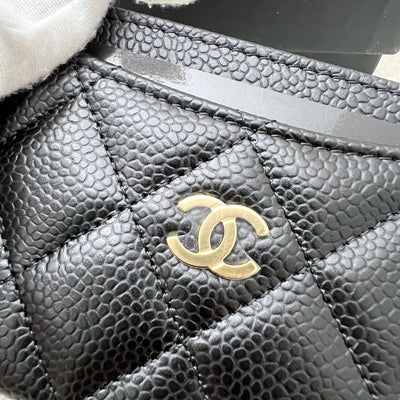 Chanel Classic Flat Card Holder in Black Caviar LGHW