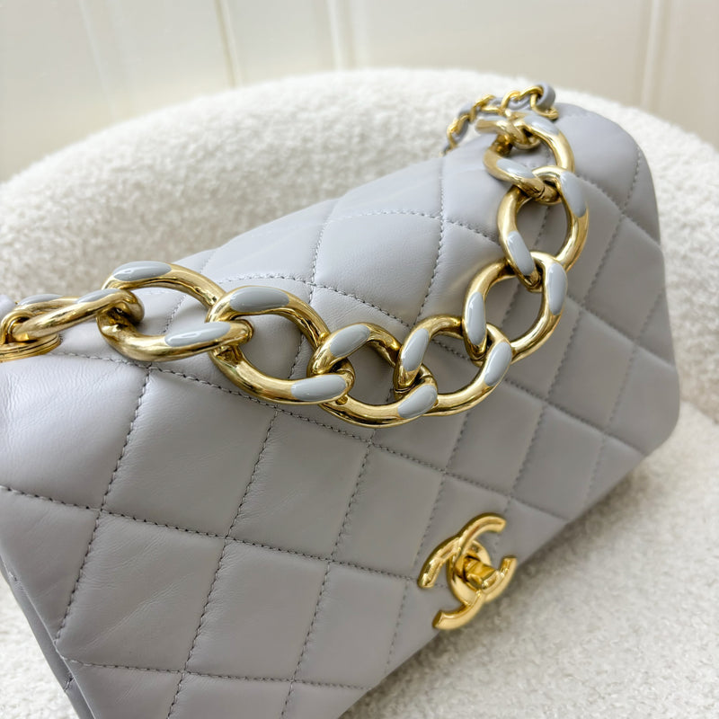 Chanel 22A Seasonal Flap in Grey Lambskin and GHW