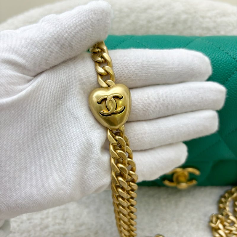 Chanel 23P Heart Adjustable Chain Small / Mini 20cm Flap Bag in Green Caviar AGHW