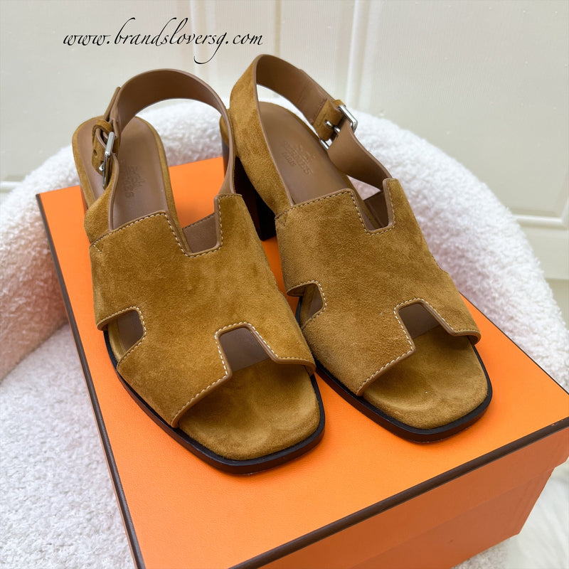 Hermes Heels in Brown Suede Leather and SHW