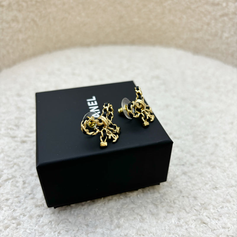 Chanel Classic Ribbon Earrings in GHW