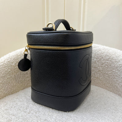 Chanel Vintage Vertical Vanity in Black Caviar and GHW